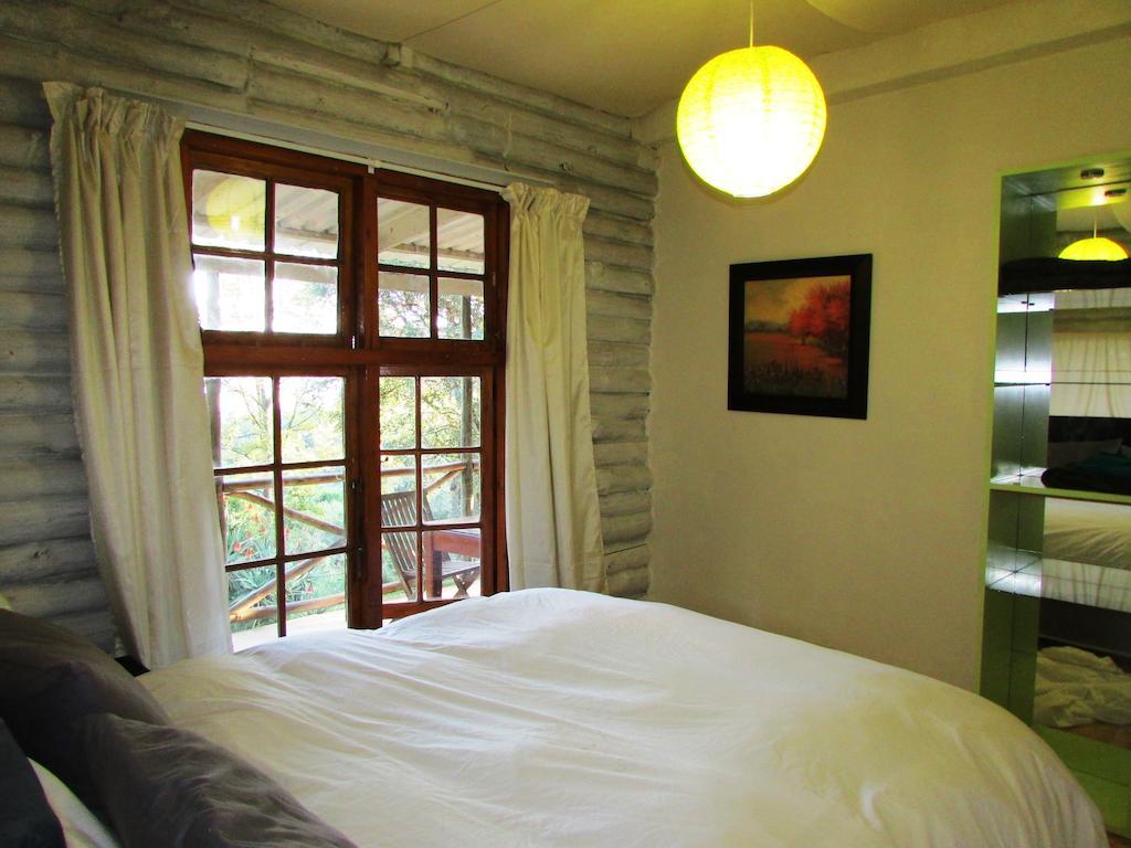 Old Pine Cabin Karkloof Yarrow Exterior photo